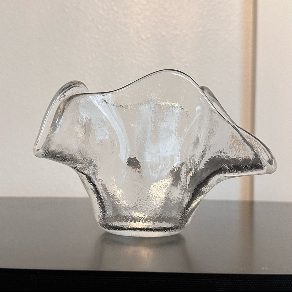 IVV Italian Handblown Art Ice Glacier Glass Hankerchief Bowl Small Ruffle Rare - Picture 5 of 16